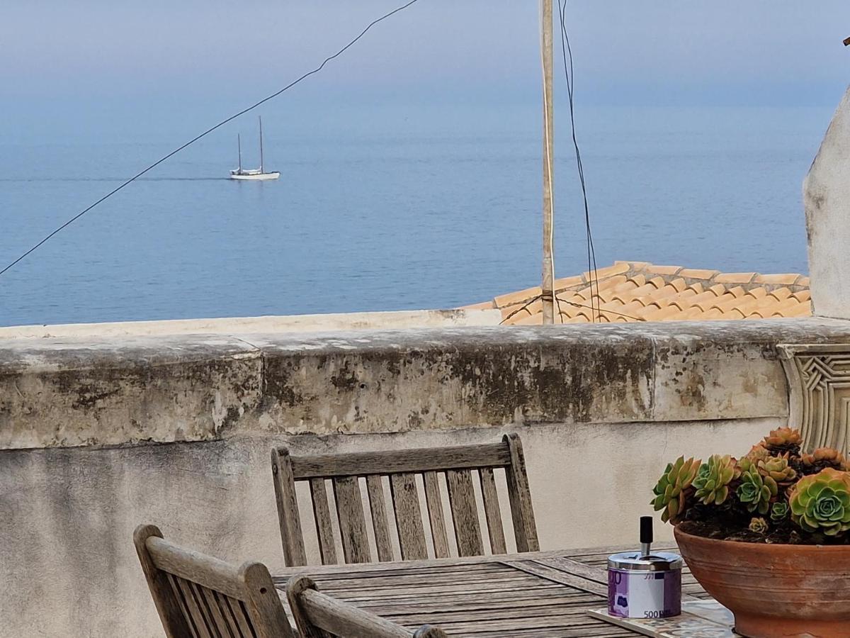 Sea-View Terrace & Bikes Moon Ortigia Holiday Home Siraküza Dış mekan fotoğraf