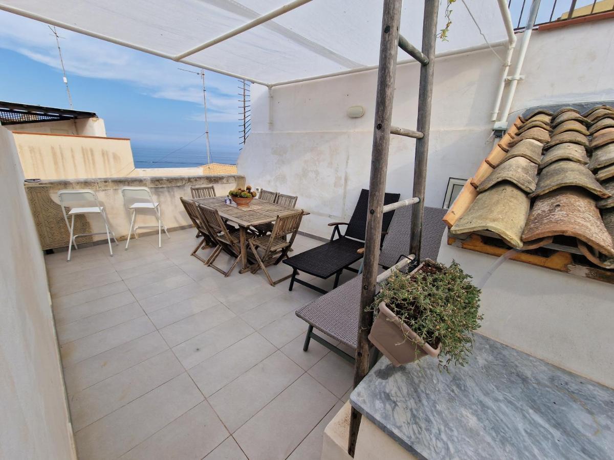 Sea-View Terrace & Bikes Moon Ortigia Holiday Home Siraküza Dış mekan fotoğraf